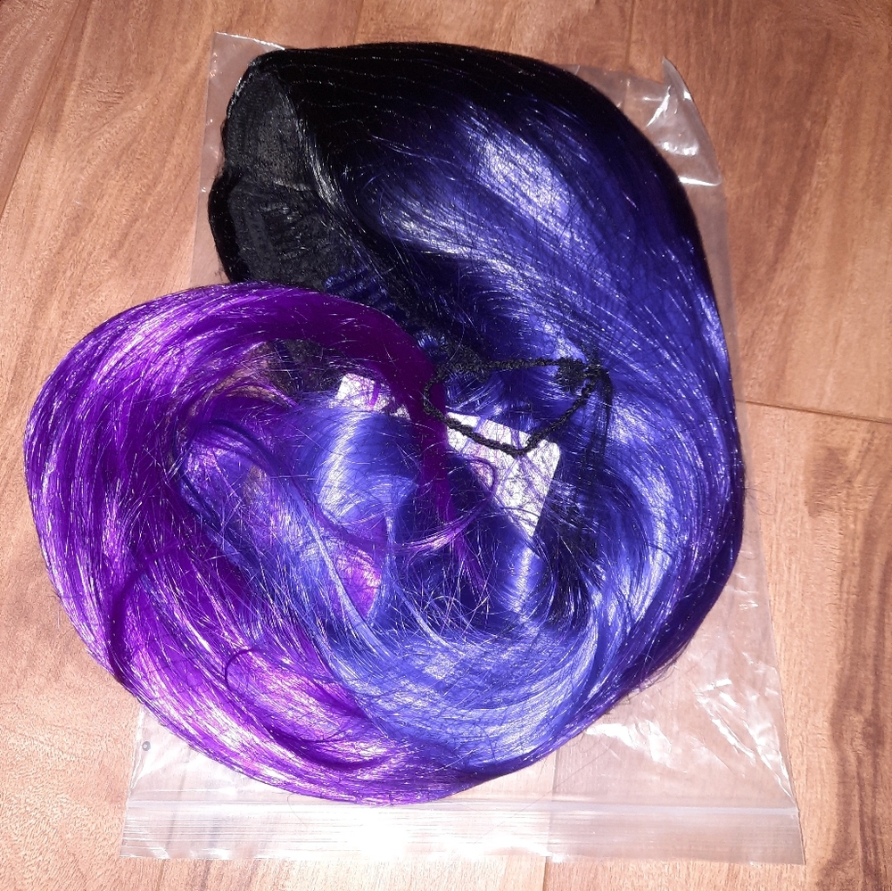 Wig - Picture 4 of 4